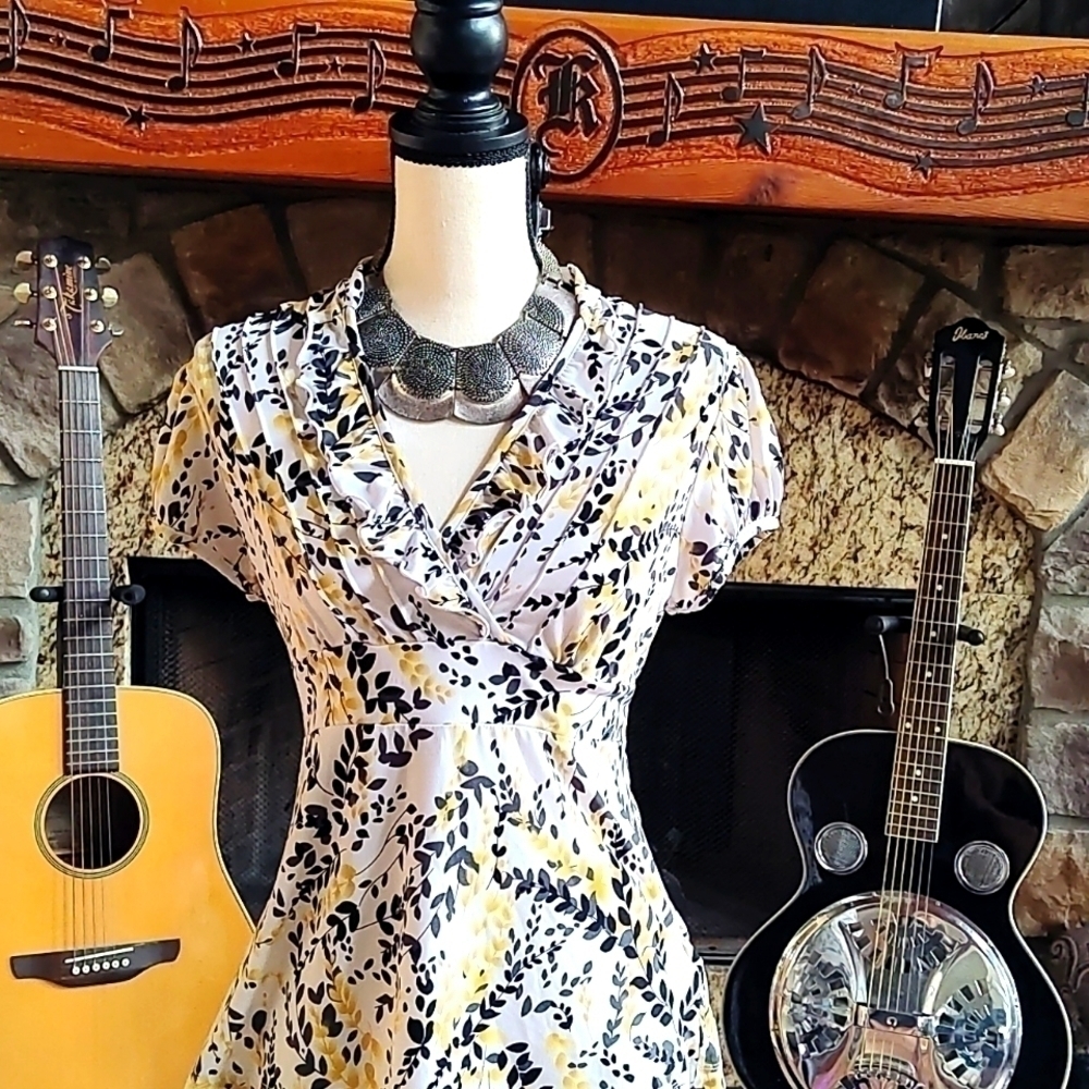 Ladies Floral Spring Shirt Size S